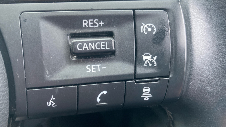 Nissan Qashqai 1.3 DiG-T MH 158 Acenta Premium 5dr Xtronic Petrol Hatchback